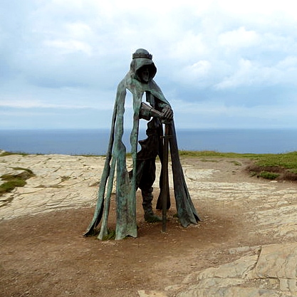 A sculpture of a King at Tintagel Castle